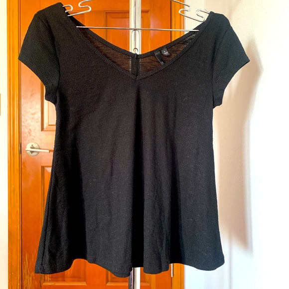 V neck tee - Picture 1 of 1